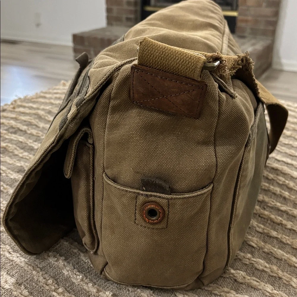 Fossil Original A-54 Messenger Commuter Bag Brown Canvas‎ Shoulder Crossbody